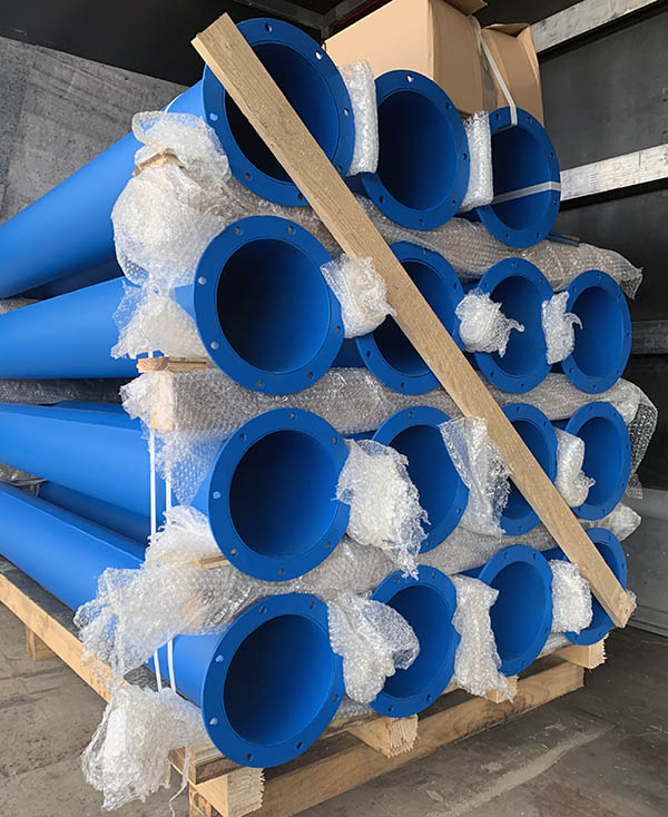 blue flanged pipes